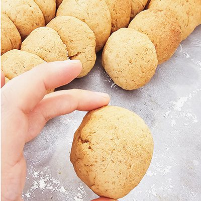 شیرینی های vegnook-کوکی وانیل ساده وگنوک